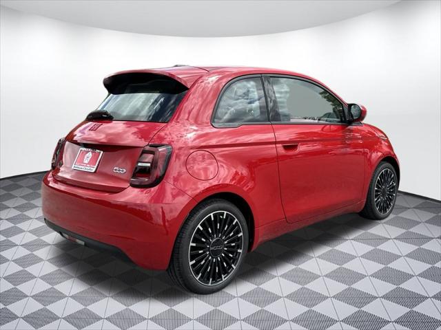 2024 Fiat FIAT 500e 500e INSPI(RED)