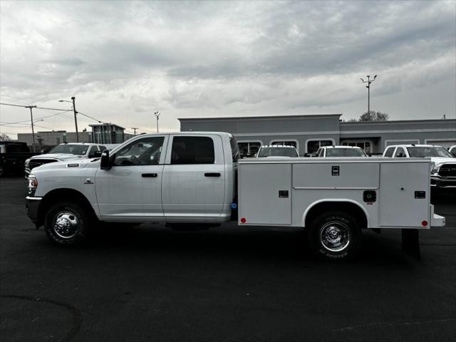 2024 RAM Ram 3500 Chassis Cab RAM 3500 TRADESMAN CREW CAB CHASSIS 4X4 60 CA