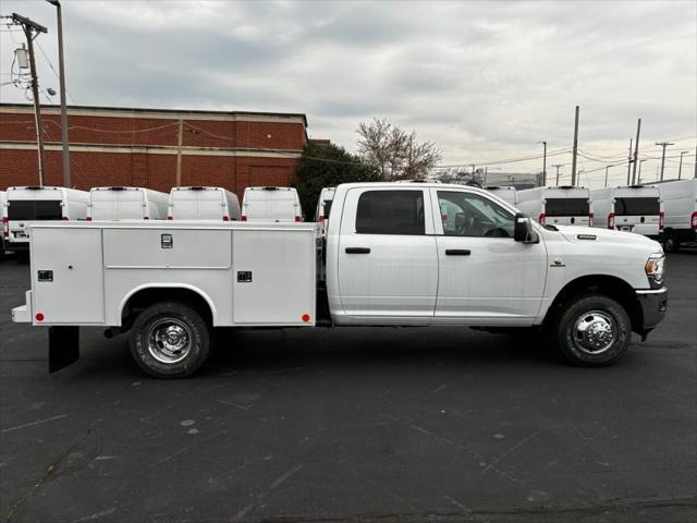 2024 RAM Ram 3500 Chassis Cab RAM 3500 TRADESMAN CREW CAB CHASSIS 4X4 60 CA