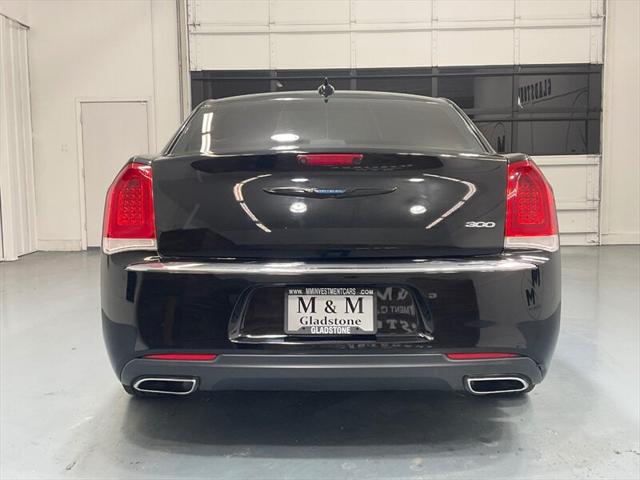 2017 Chrysler 300 Limited