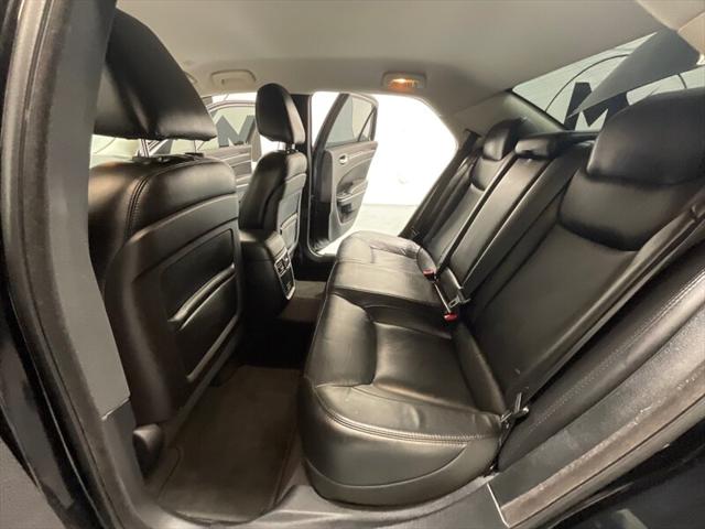 2017 Chrysler 300 Limited