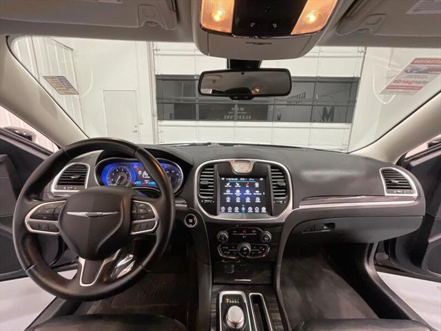 2017 Chrysler 300 Limited