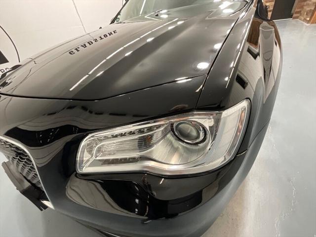2017 Chrysler 300 Limited