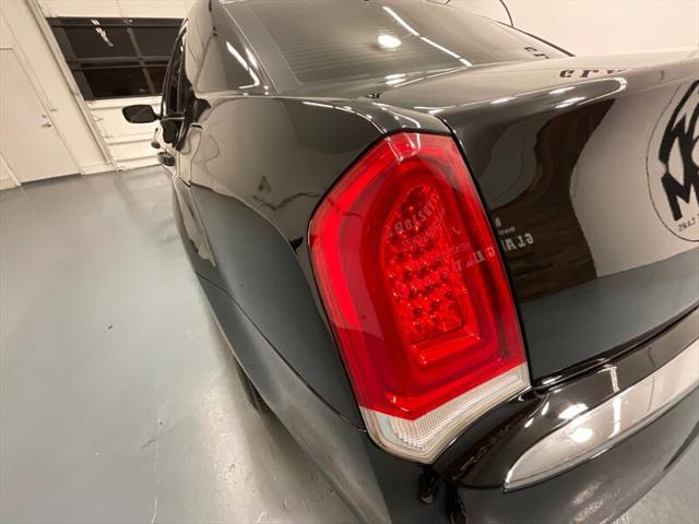 2017 Chrysler 300 Limited