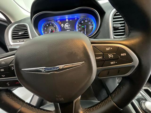 2017 Chrysler 300 Limited