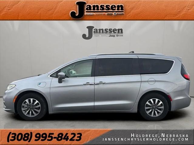 2021 Chrysler Pacifica Hybrid Touring L for sale in Holdrege, NE