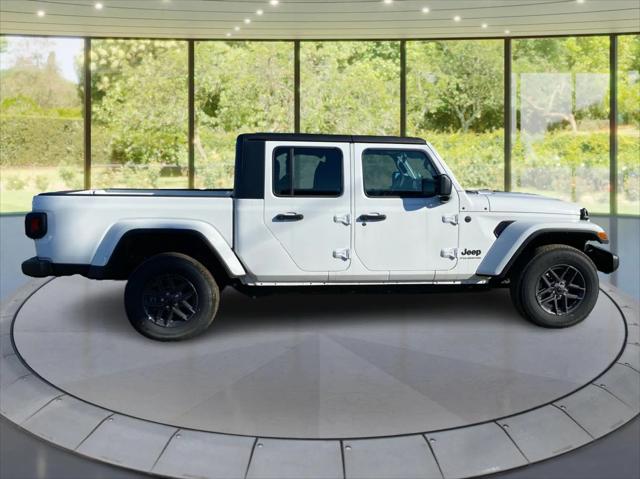 2024 Jeep Gladiator GLADIATOR SPORT S 4X4