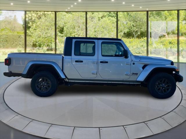 2024 Jeep Gladiator GLADIATOR SPORT S 4X4