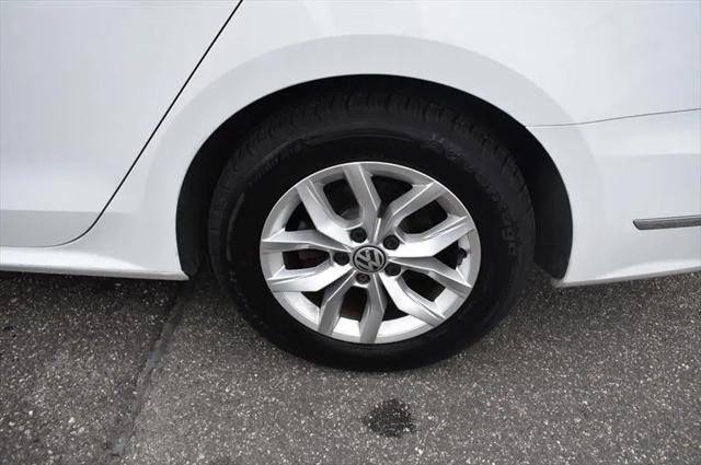 2018 Volkswagen Passat 2.0T S