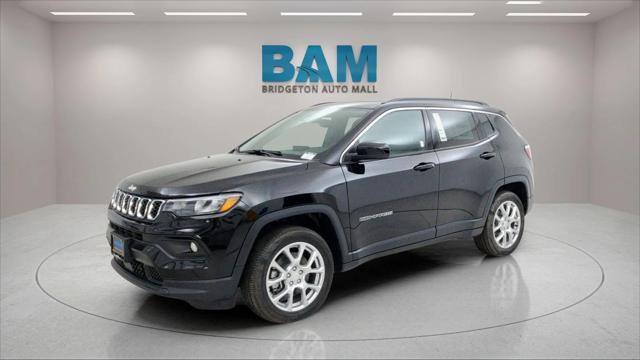 2024 Jeep Compass COMPASS LATITUDE LUX 4X4