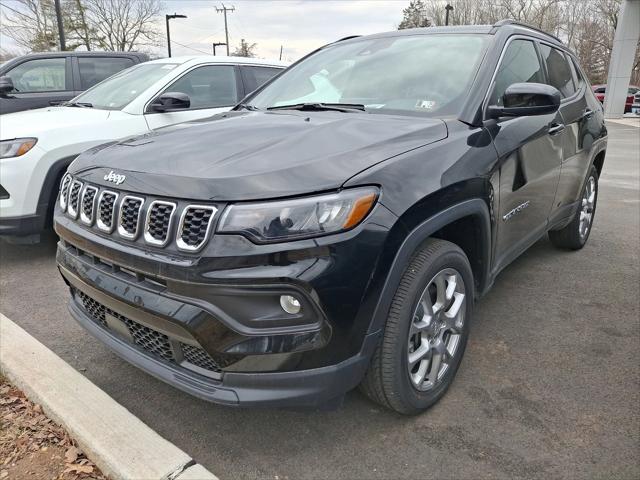 2024 Jeep Compass COMPASS LATITUDE LUX 4X4