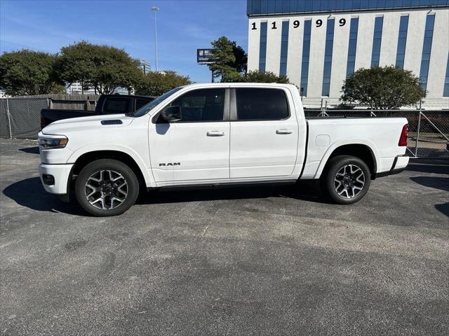 2025 RAM Ram 1500 RAM 1500 LARAMIE CREW CAB 4X4 57 BOX