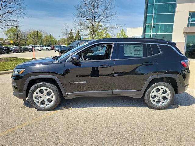 2024 Jeep Compass COMPASS LATITUDE 4X4