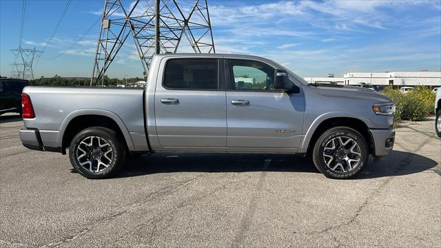 2025 RAM Ram 1500 RAM 1500 LARAMIE CREW CAB 4X4 57 BOX