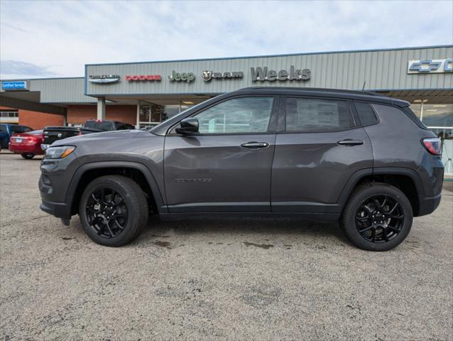 2024 Jeep Compass COMPASS LATITUDE 4X4