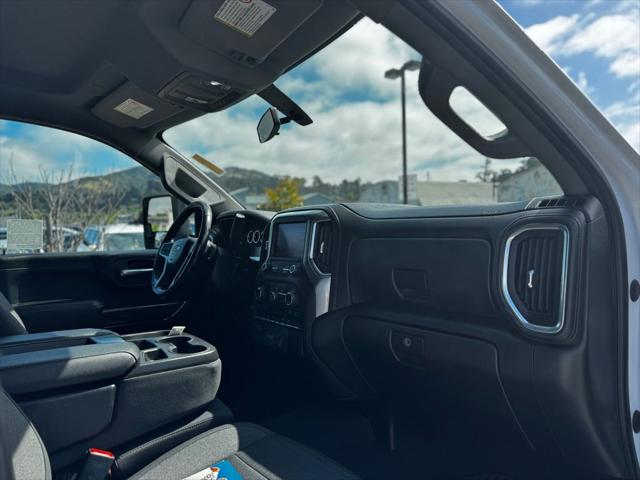 2022 Chevrolet Silverado 2500HD 4WD Crew Cab Standard Bed LT