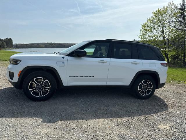 2022 Jeep Grand Cherokee 4xe Trailhawk 4x4