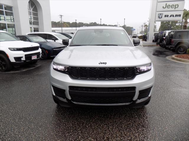 2023 Jeep Grand Cherokee L Altitude 4x4 2023 Jeep Grand Cherokee L Altitude 4x4