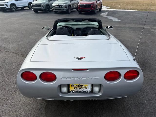 2002 Chevrolet Corvette Base
