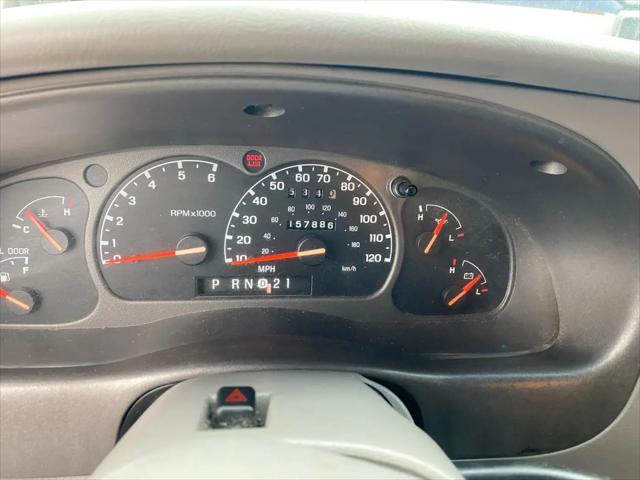2001 Mazda 4000 SE
