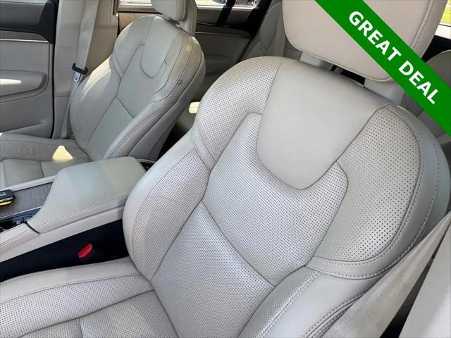 2021 Volvo XC90 Recharge T8 Inscription 6 Passenger