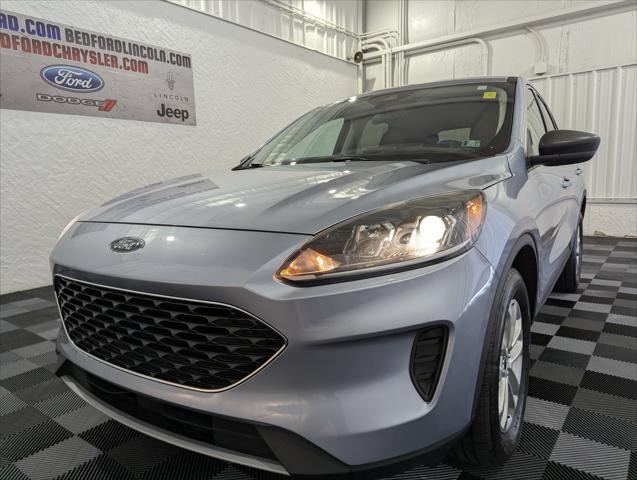 2022 Ford Escape SE Hybrid