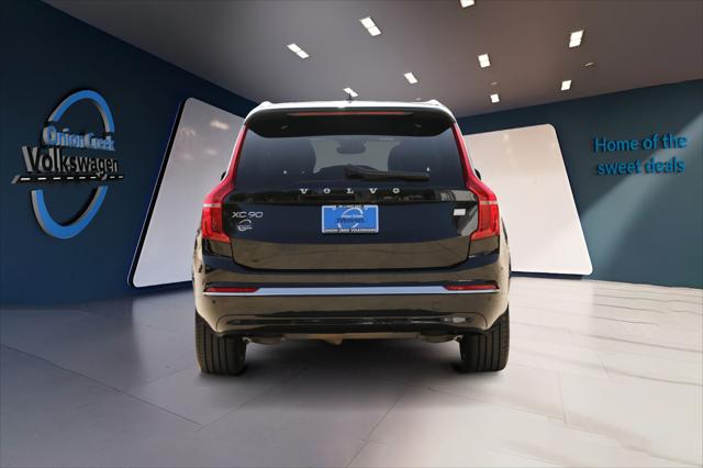 2024 Volvo XC90 Recharge T8 Ultimate Bright Theme 7-Seater