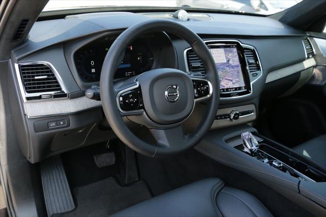 2024 Volvo XC90 Recharge T8 Ultimate Bright Theme 7-Seater