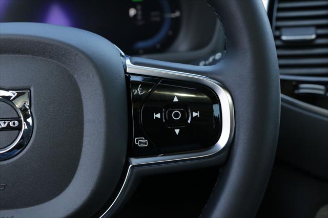 2024 Volvo XC90 Recharge T8 Ultimate Bright Theme 7-Seater