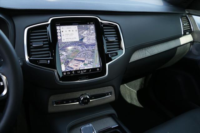2024 Volvo XC90 Recharge T8 Ultimate Bright Theme 7-Seater