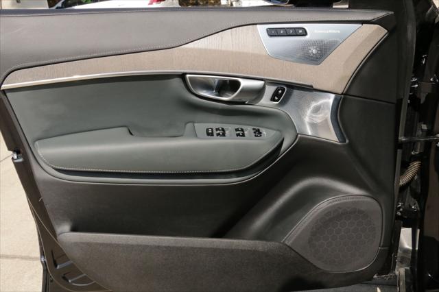2024 Volvo XC90 Recharge T8 Ultimate Bright Theme 7-Seater