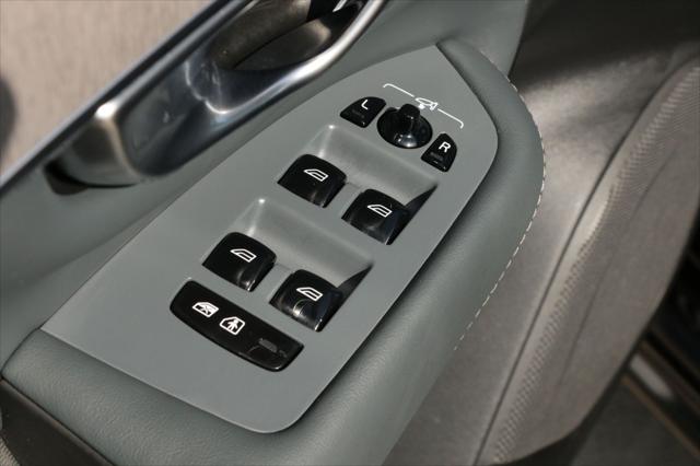 2024 Volvo XC90 Recharge T8 Ultimate Bright Theme 7-Seater