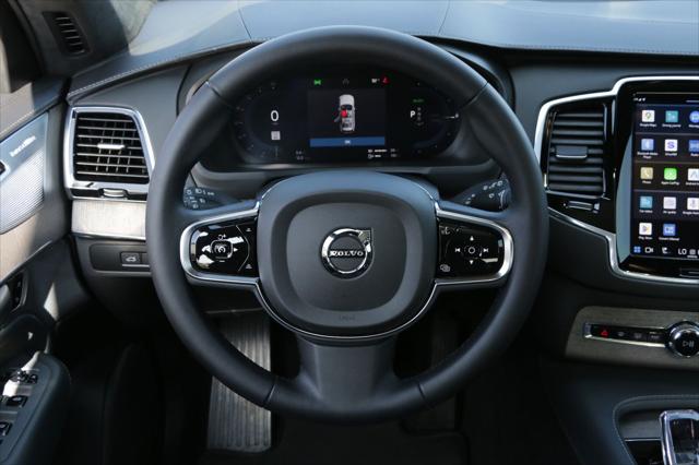 2024 Volvo XC90 Recharge T8 Ultimate Bright Theme 7-Seater