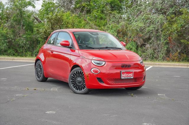 2024 Fiat FIAT 500e 500e INSPI(RED)