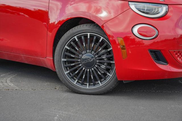 2024 Fiat FIAT 500e 500e INSPI(RED)