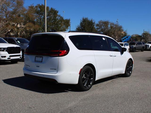 2024 Chrysler Pacifica PACIFICA LIMITED