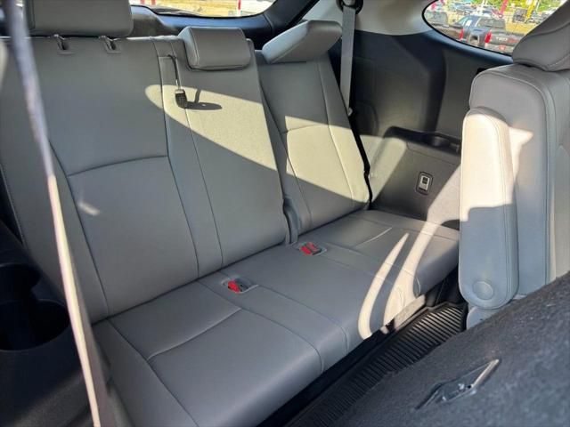 2024 Toyota Highlander Limited - Photo 13
