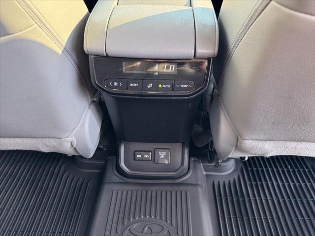 2024 Toyota Highlander Limited - Photo 21