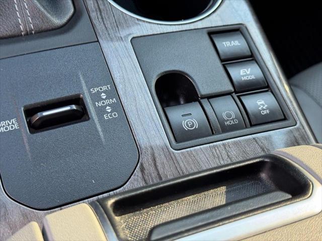 2024 Toyota Highlander Limited - Photo 29