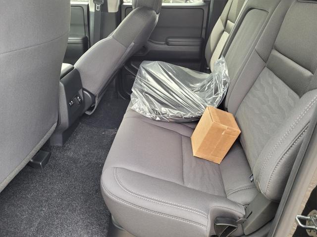 2024 Nissan Frontier Crew Cab SV 4x2