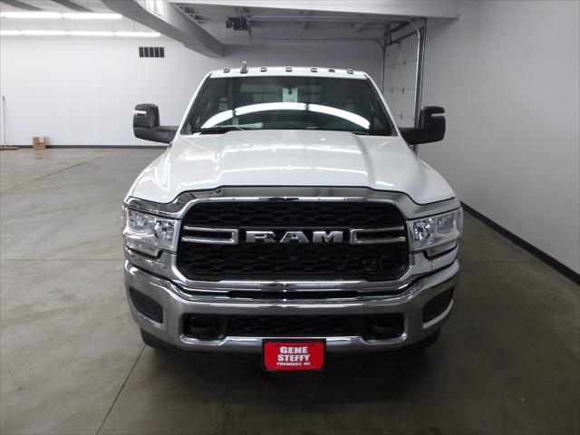 2024 RAM Ram 3500 Chassis Cab RAM 3500 TRADESMAN CHASSIS REGULAR CAB 4X4 60 CA