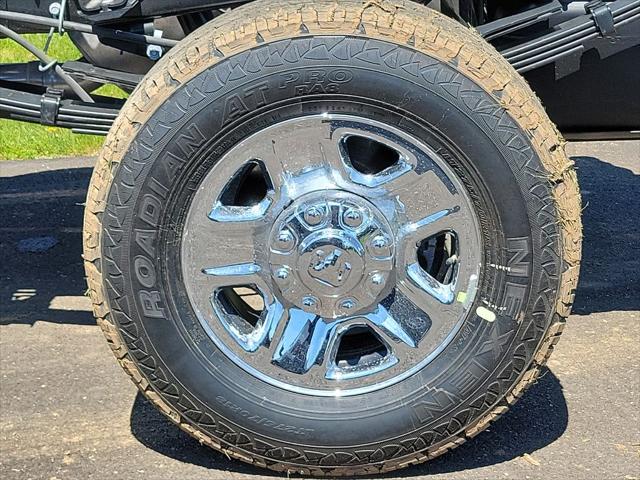 2024 Ram 3500 Chassis Cab Tradesman/SLT