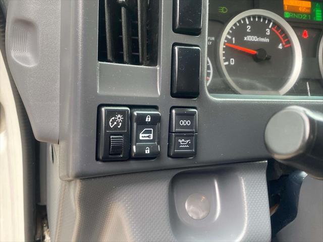 2018 Isuzu NPR Standard Cab