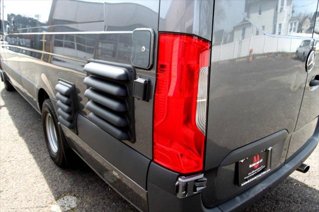 2022 Mercedes-Benz Sprinter 4500 High Roof V6