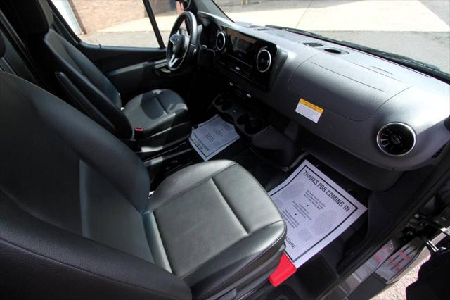 2022 Mercedes-Benz Sprinter 4500 High Roof V6