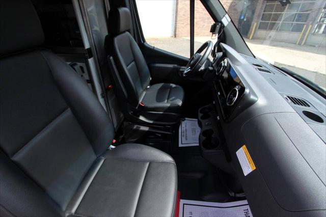 2022 Mercedes-Benz Sprinter 4500 High Roof V6