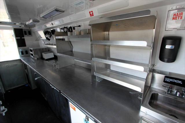 2022 Mercedes-Benz Sprinter 4500 High Roof V6