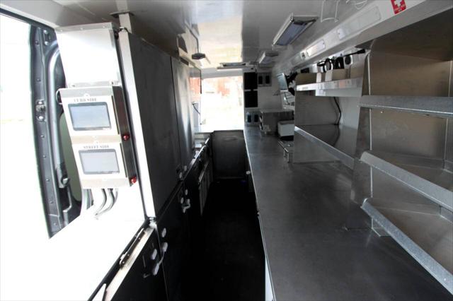 2022 Mercedes-Benz Sprinter 4500 High Roof V6