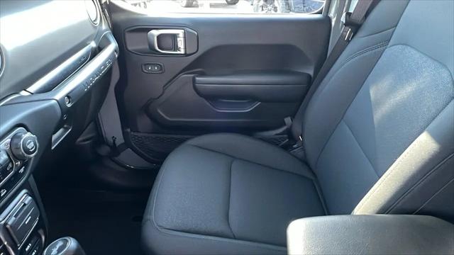 2023 Jeep Wrangler 4-Door Sport S 4x4