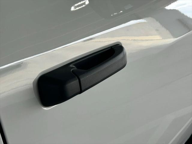 2024 RAM Ram 1500 Classic RAM 1500 CLASSIC TRADESMAN CREW CAB 4X2 57 BOX